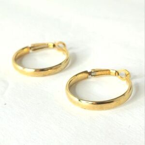 Vintage signed classic gold hoop earrings